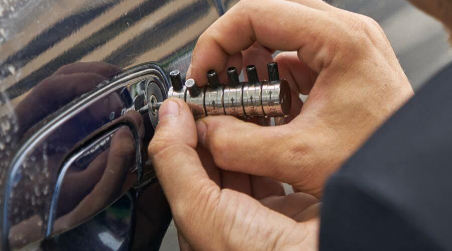 Professional residential roofers in Mascot, TN